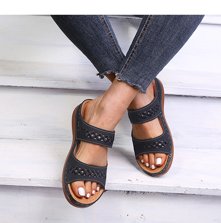 Cross-border women's shoes 2020 new female fashion wedge wear embroidered boots flower sandals sandals casual sandals direct sales